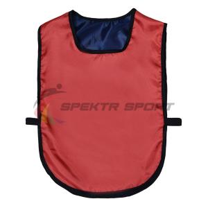 Купить Манишка футбольная двусторонняя универсальная Spektr Sport красно-синяя в Тотьме 